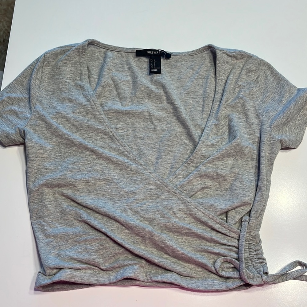 Crop top!! Never worn